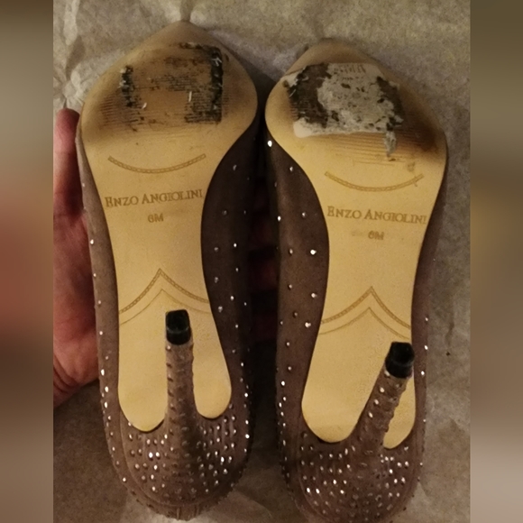 Enzo Angiolini cream studded pumps - Picture 3 of 7